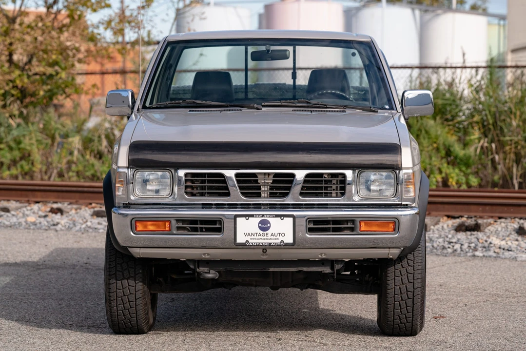 1997 Nissan Frontier 1st Gen - Image 26 of 31