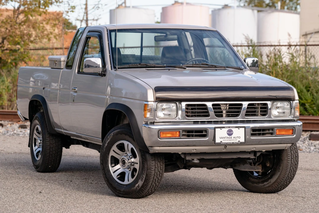1997 Nissan Frontier 1st Gen - Image 23 of 31