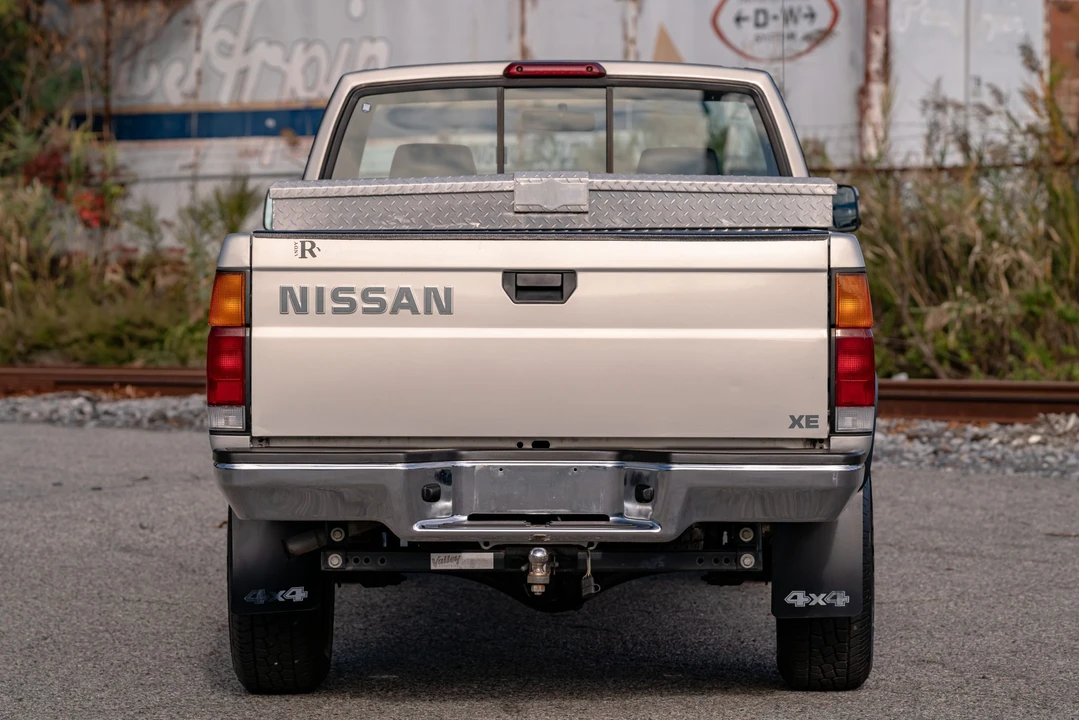 1997 Nissan Frontier 1st Gen - Image 13 of 31