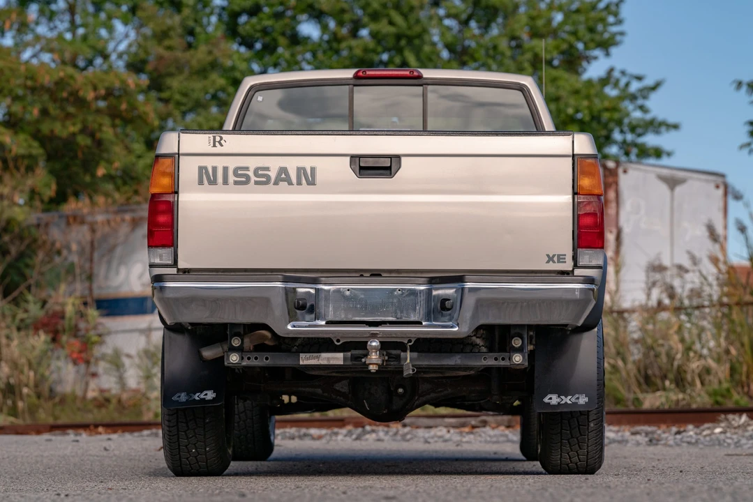 1997 Nissan Frontier 1st Gen - Image 14 of 31