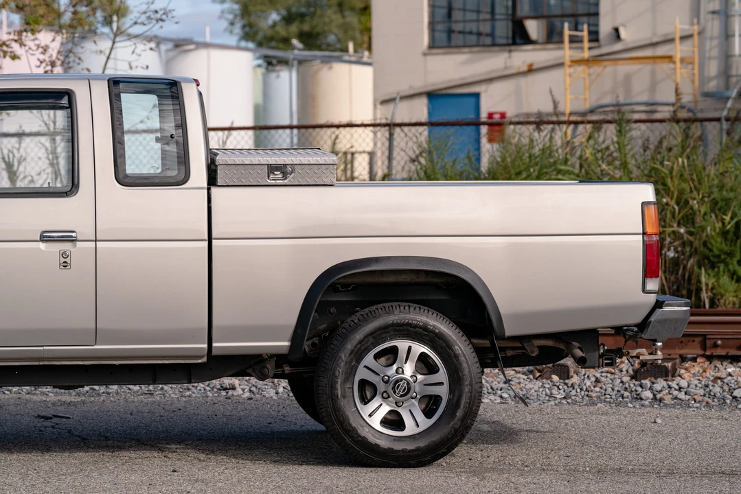 1997 Nissan Frontier 1st Gen - Image 31 of 31
