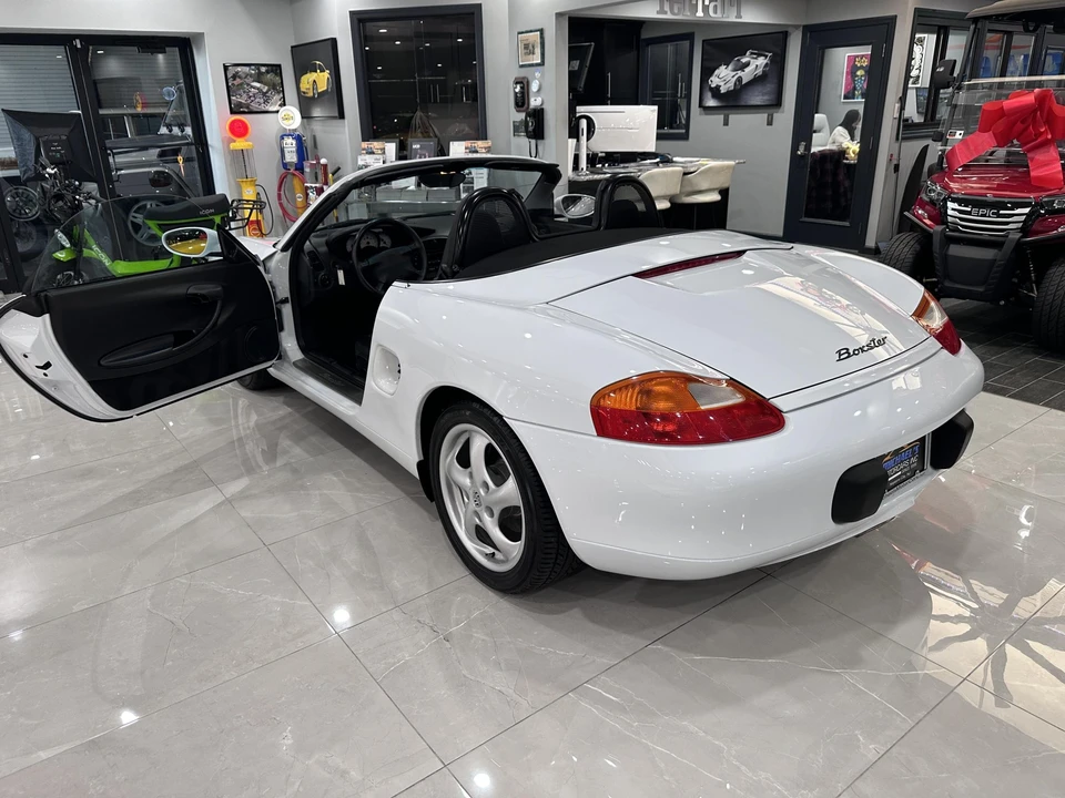 1997 Porsche 986 Boxster - Image 13 of 31
