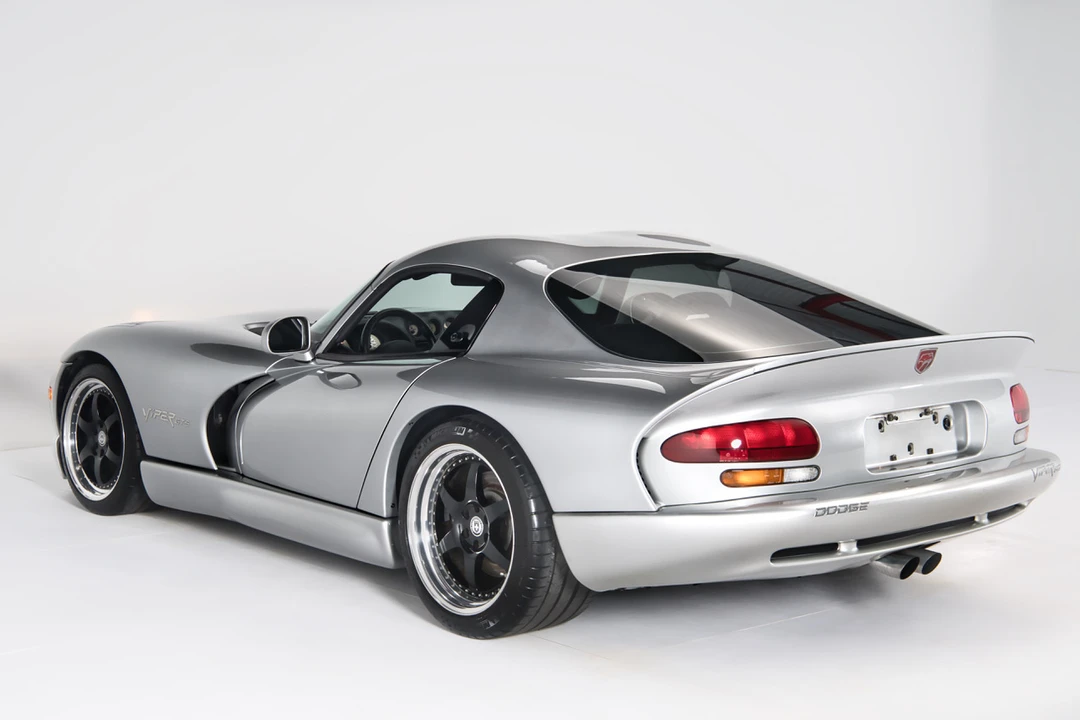 1998 Dodge Viper GTS 2nd Gen - Image 11 of 31