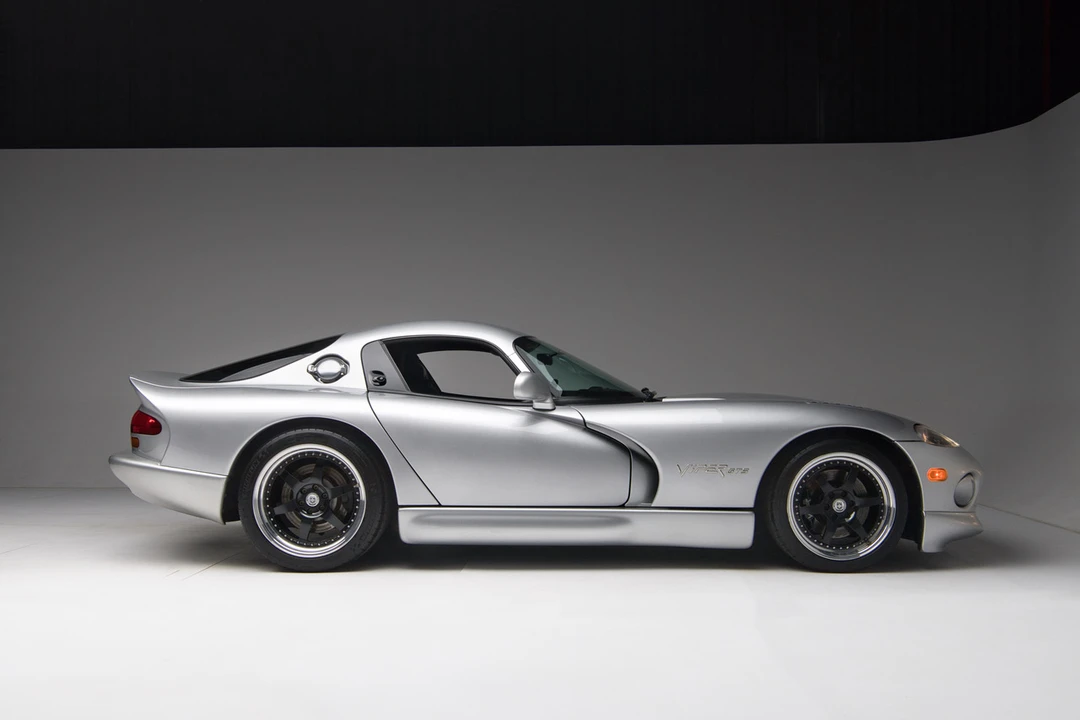1998 Dodge Viper GTS 2nd Gen - Image 17 of 31