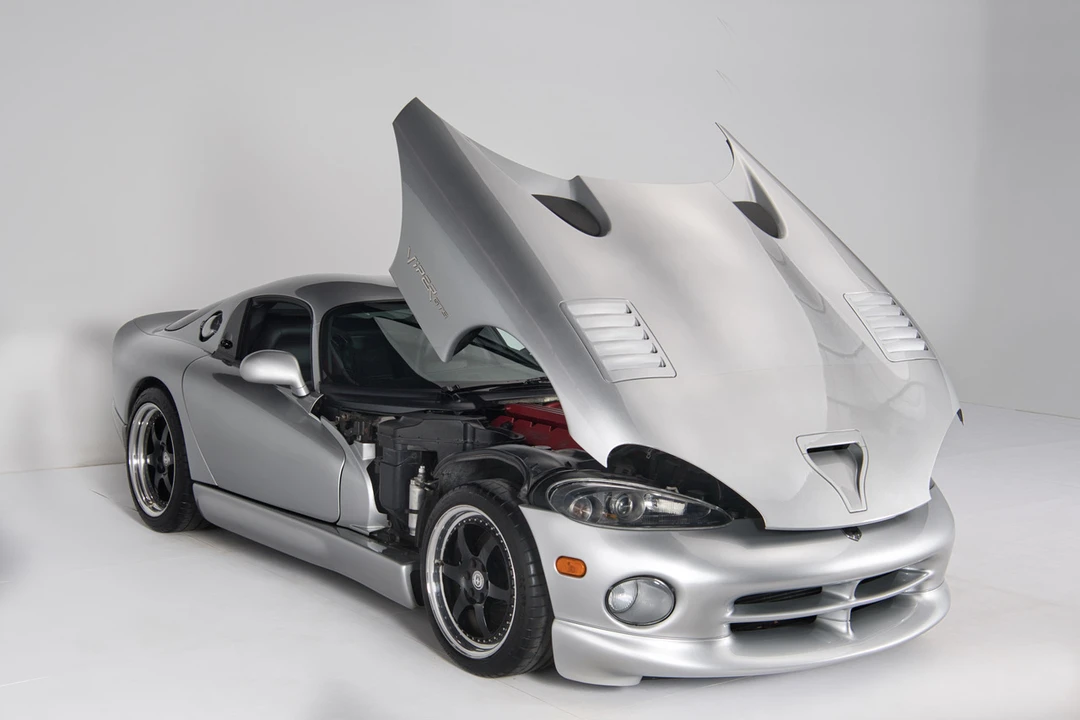1998 Dodge Viper GTS 2nd Gen - Image 19 of 31