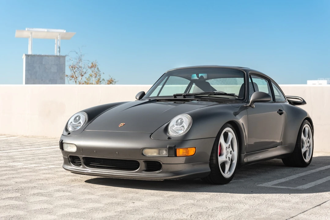 1998 Porsche 993 Carrera - Image 2 of 31