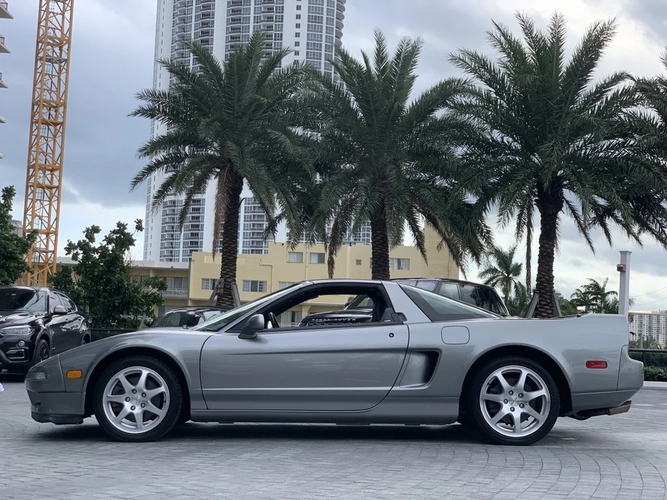 1999 Acura NA2 NSX - Image 11 of 31