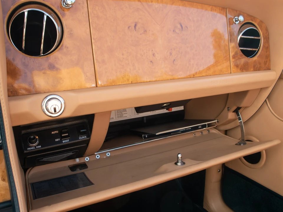 1999 Bentley Azure 1st Gen - Image 26 of 31