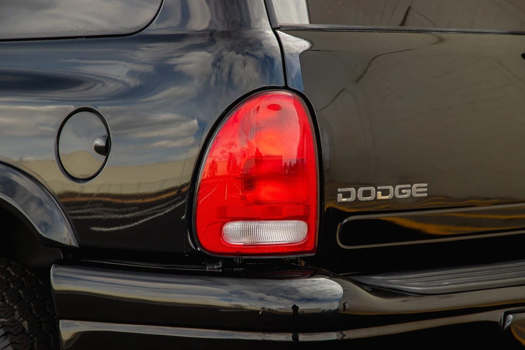 1999 Dodge Durango 1st Gen - Image 28 of 31