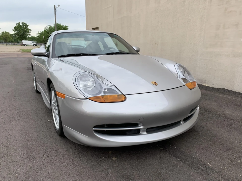1999 Porsche 996 Carrera - Image 27 of 31