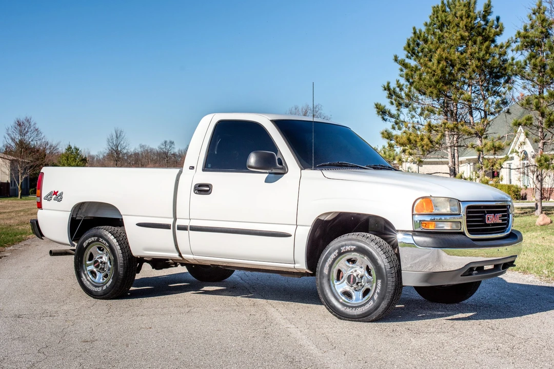 2000 GMC Sierra 2nd Gen - Image 11 of 31