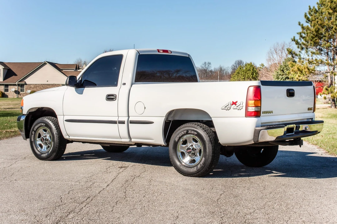 2000 GMC Sierra 2nd Gen - Image 6 of 31