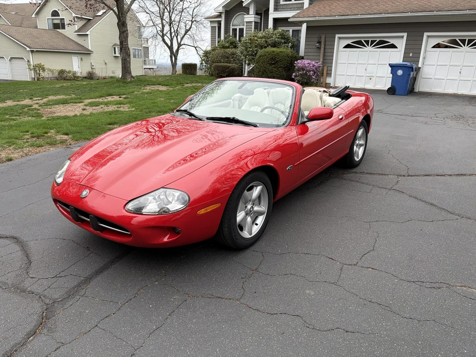 2000 Jaguar X100 XK8 - Image 2 of 31