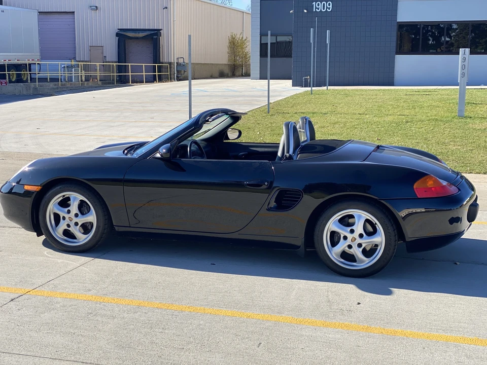 2000 Porsche 986 Boxster - Image 15 of 31