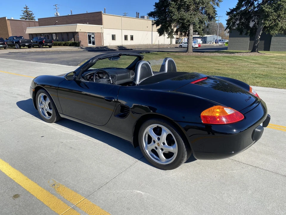2000 Porsche 986 Boxster - Image 13 of 31
