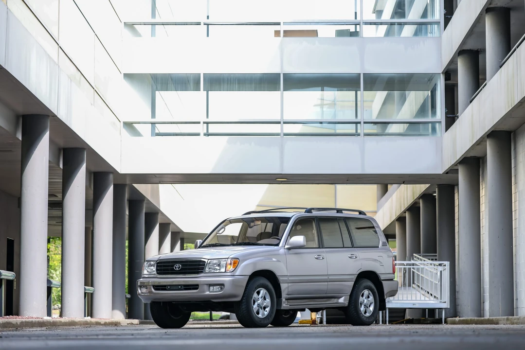 2000 Toyota J100 Land Cruiser - Image 4 of 31