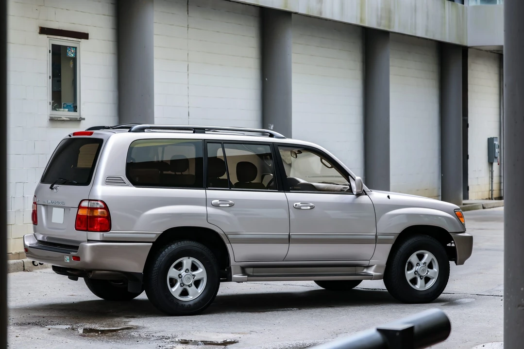 2000 Toyota J100 Land Cruiser - Image 22 of 31