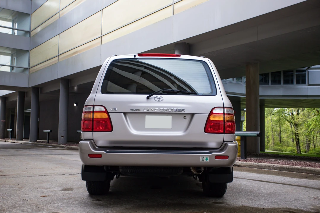 2000 Toyota J100 Land Cruiser - Image 12 of 31
