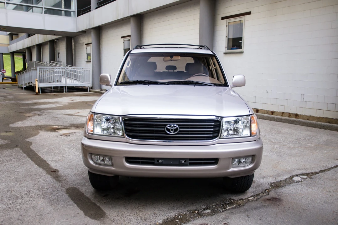 2000 Toyota J100 Land Cruiser - Image 28 of 31