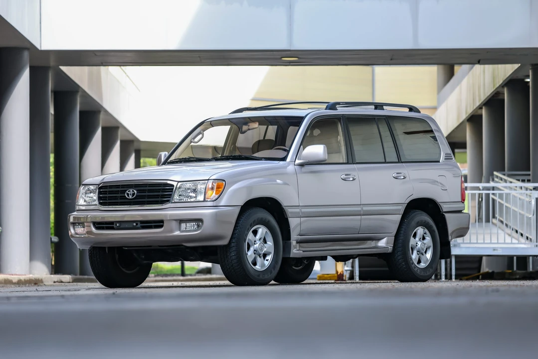 2000 Toyota J100 Land Cruiser - Image 5 of 31