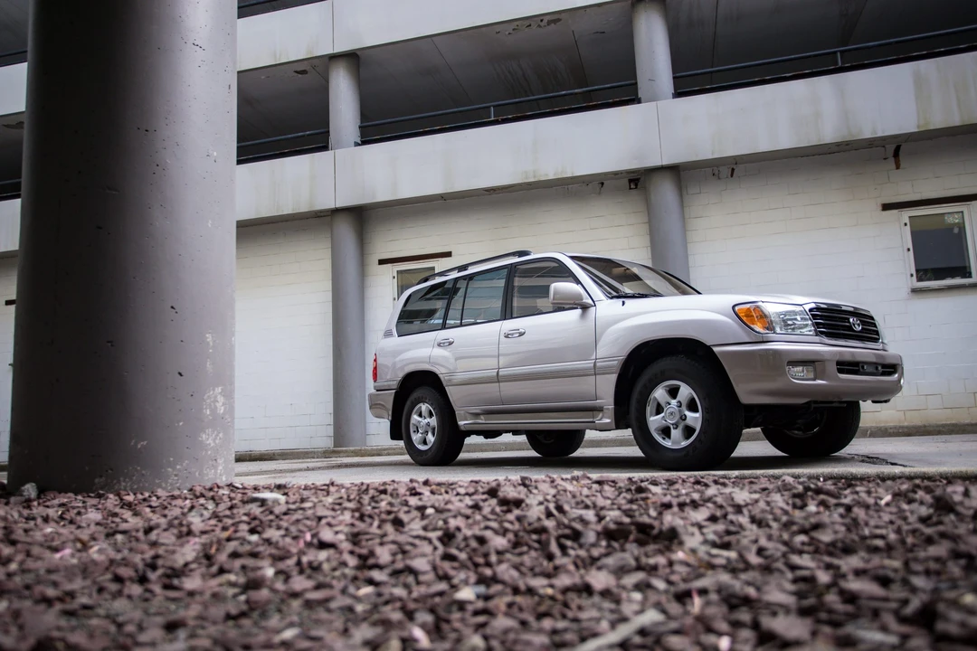 2000 Toyota J100 Land Cruiser - Image 24 of 31