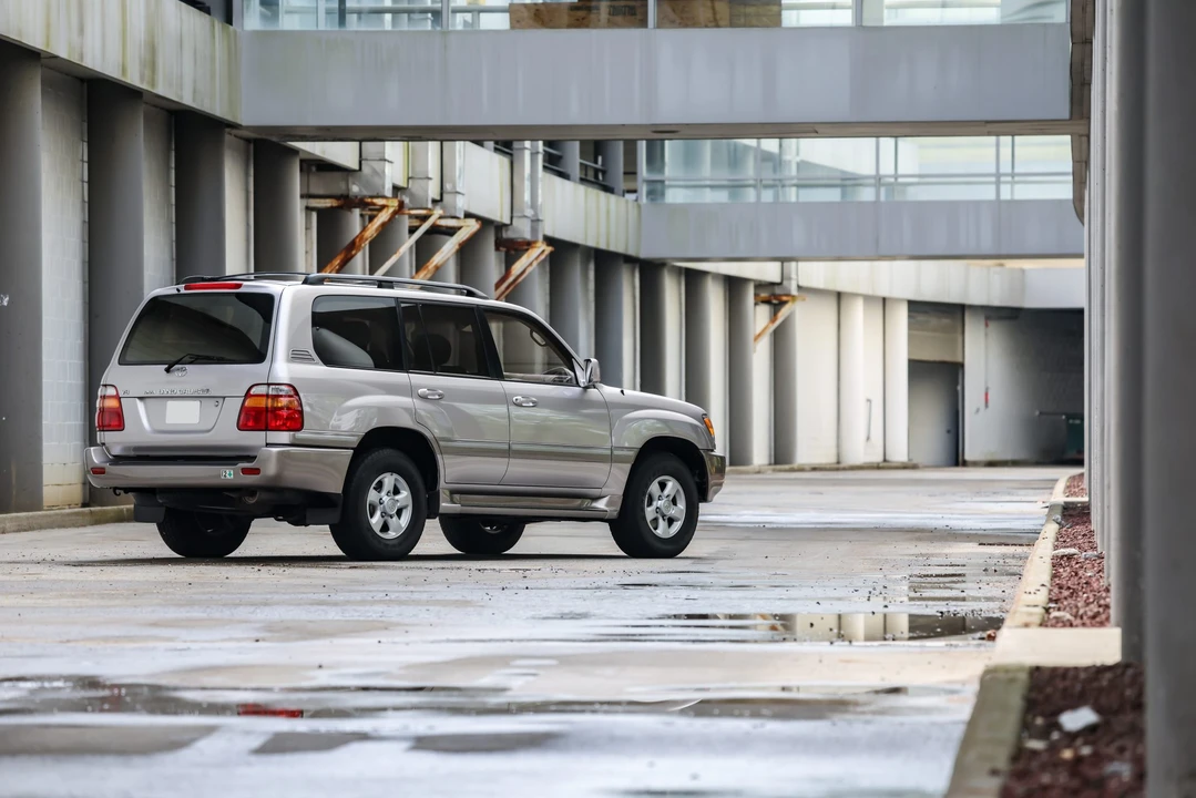 2000 Toyota J100 Land Cruiser - Image 20 of 31