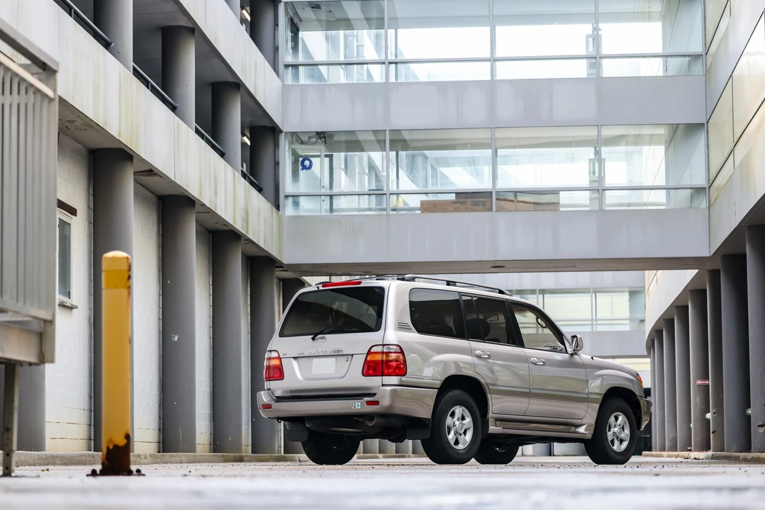 2000 Toyota J100 Land Cruiser - Image 16 of 31