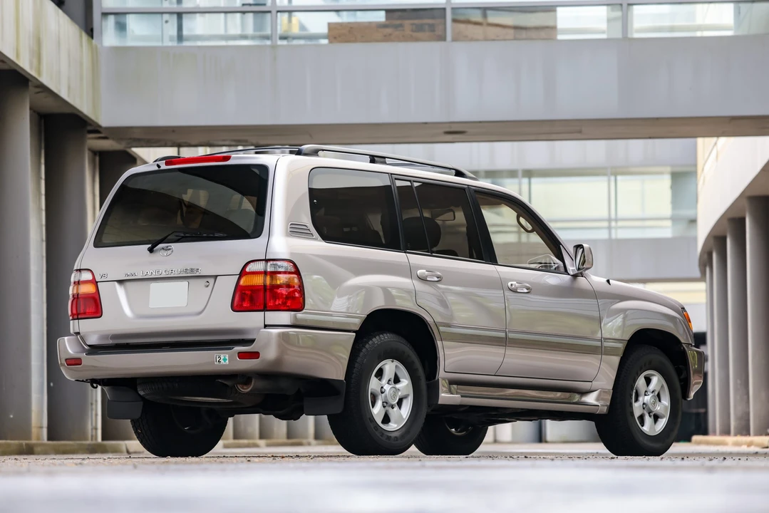 2000 Toyota J100 Land Cruiser - Image 15 of 31
