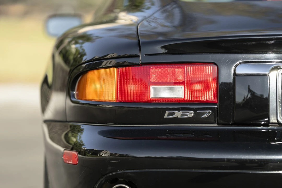 2001 Aston Martin DB7 Vantage - Image 29 of 31