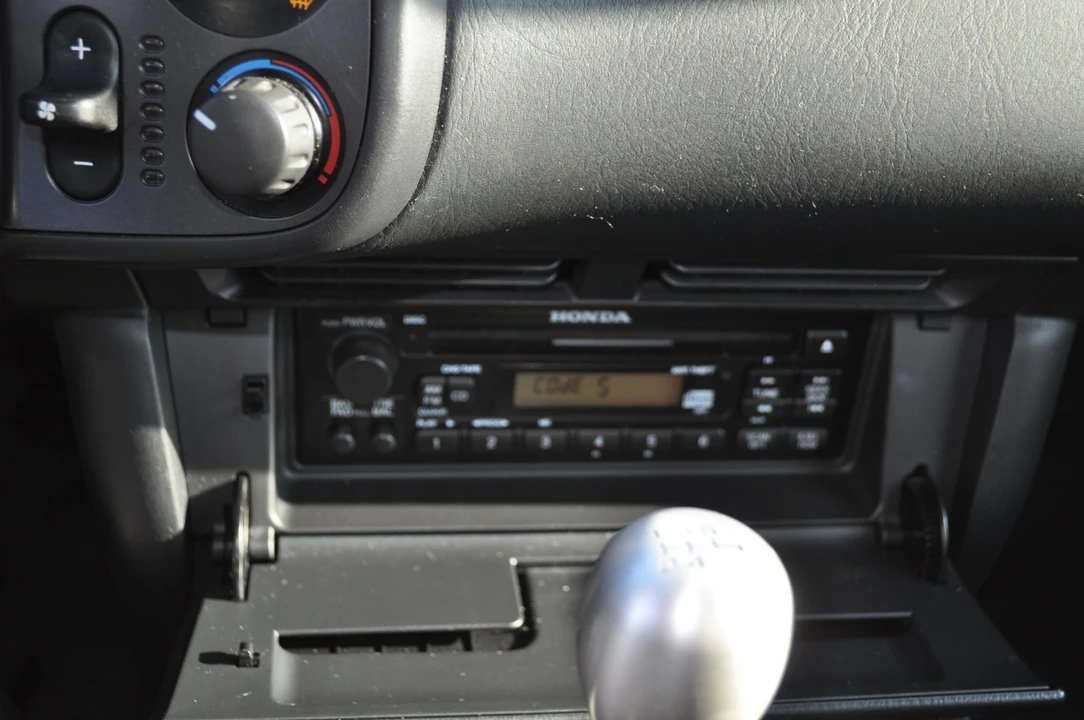 2001 Honda AP1 S2000 - Image 28 of 31