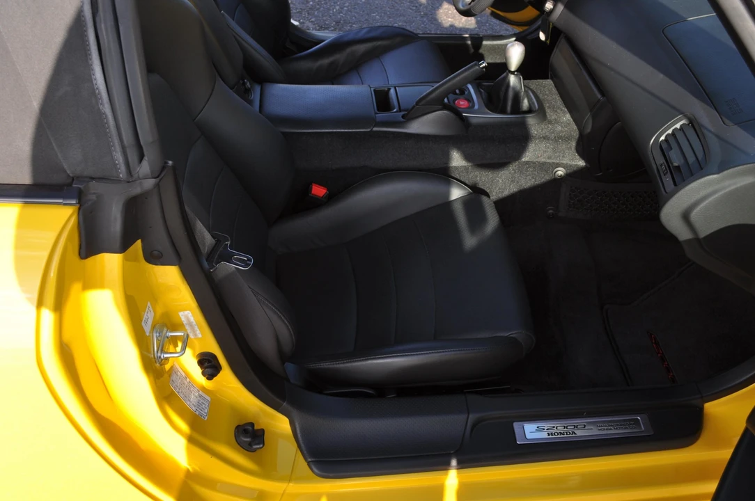 2001 Honda AP1 S2000 - Image 23 of 31