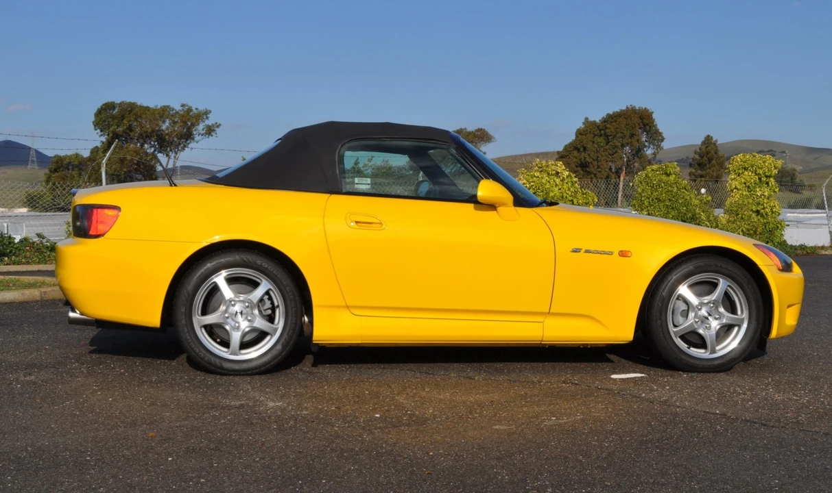 2001 Honda AP1 S2000 - Image 3 of 31