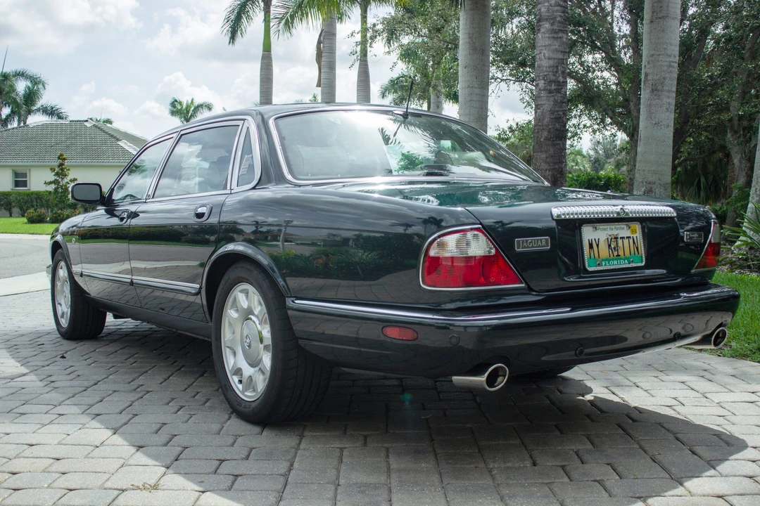 2001 Jaguar X308 XJ - Image 3 of 31