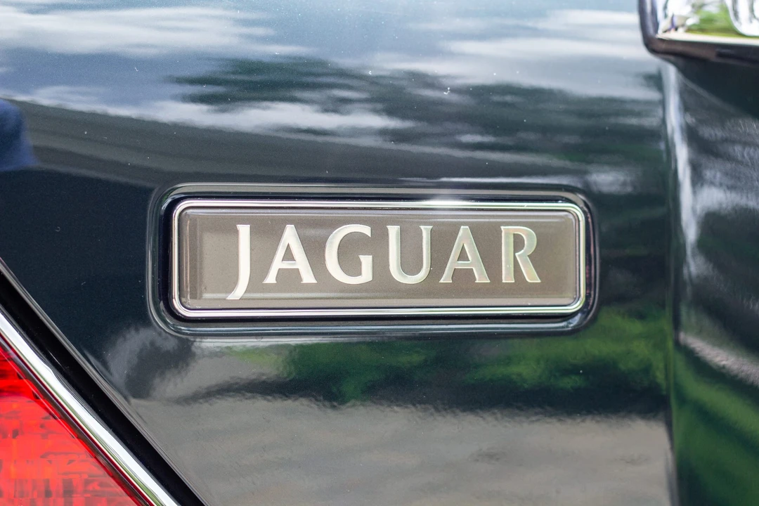 2001 Jaguar X308 XJ - Image 23 of 31