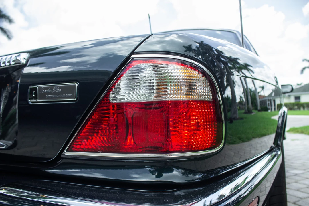 2001 Jaguar X308 XJ - Image 22 of 31