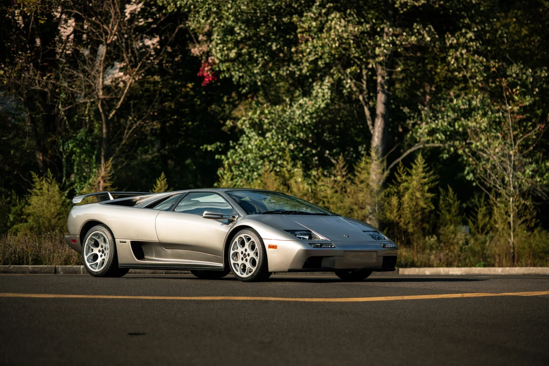 2001 Lamborghini Diablo VT - Image 2 of 31