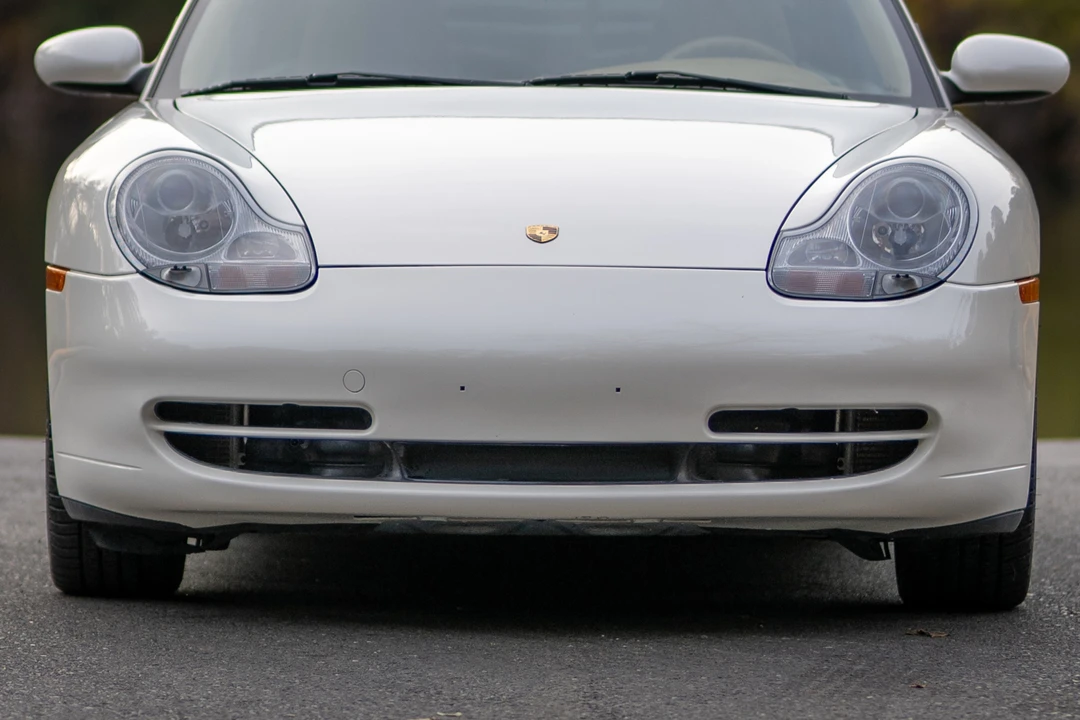 2001 Porsche 996 Carrera - Image 12 of 31