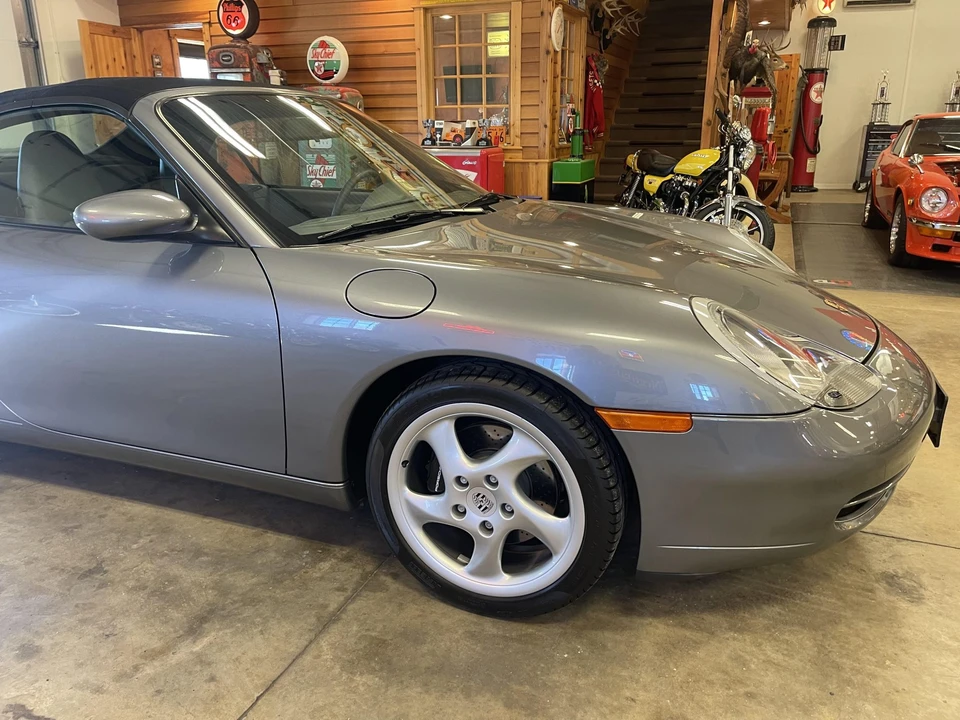 2001 Porsche 996 Carrera - Image 21 of 31