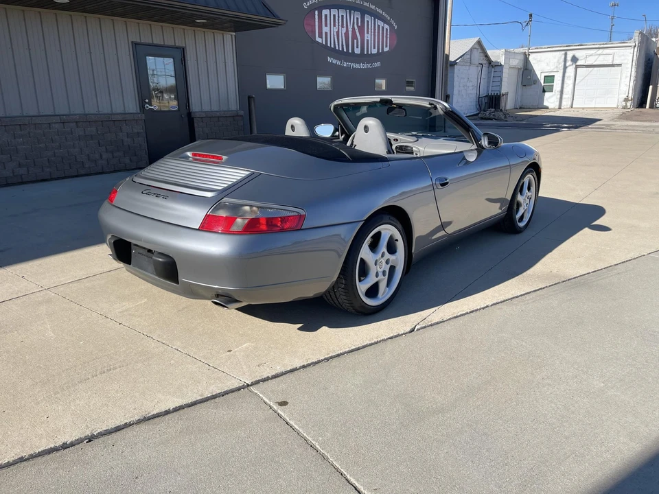 2001 Porsche 996 Carrera - Image 12 of 31