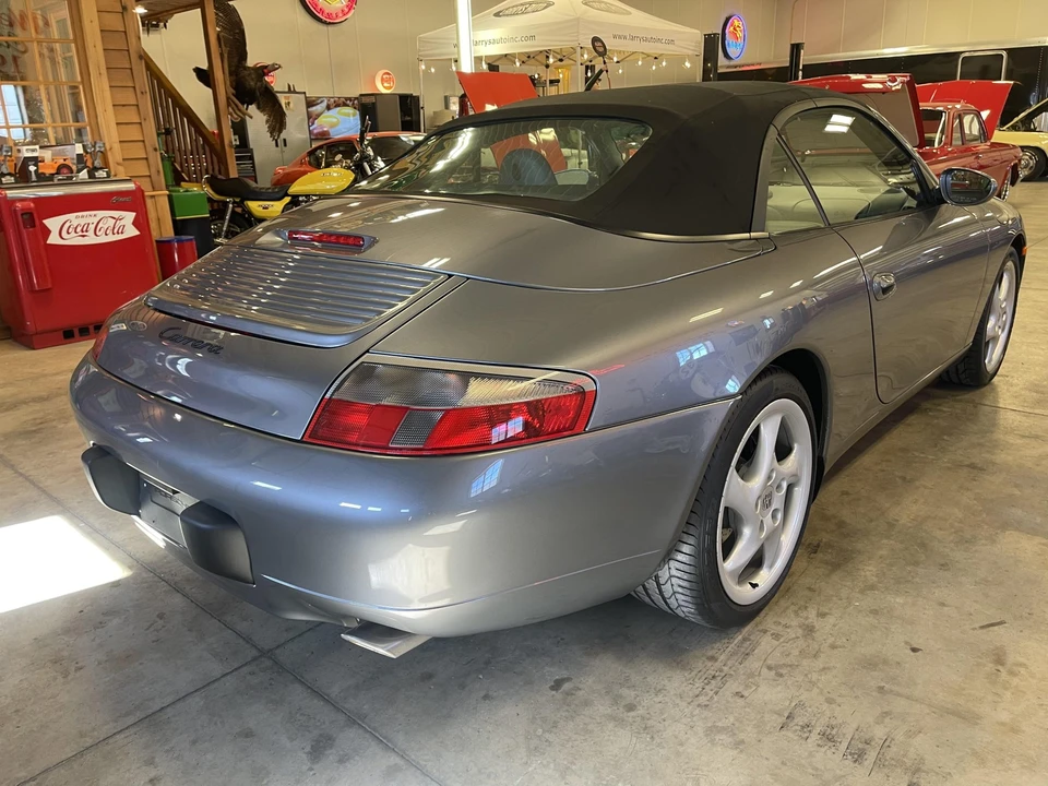 2001 Porsche 996 Carrera - Image 24 of 31