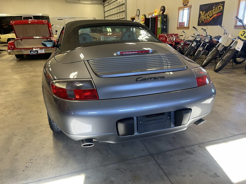 2001 Porsche 996 Carrera - Image 27 of 31