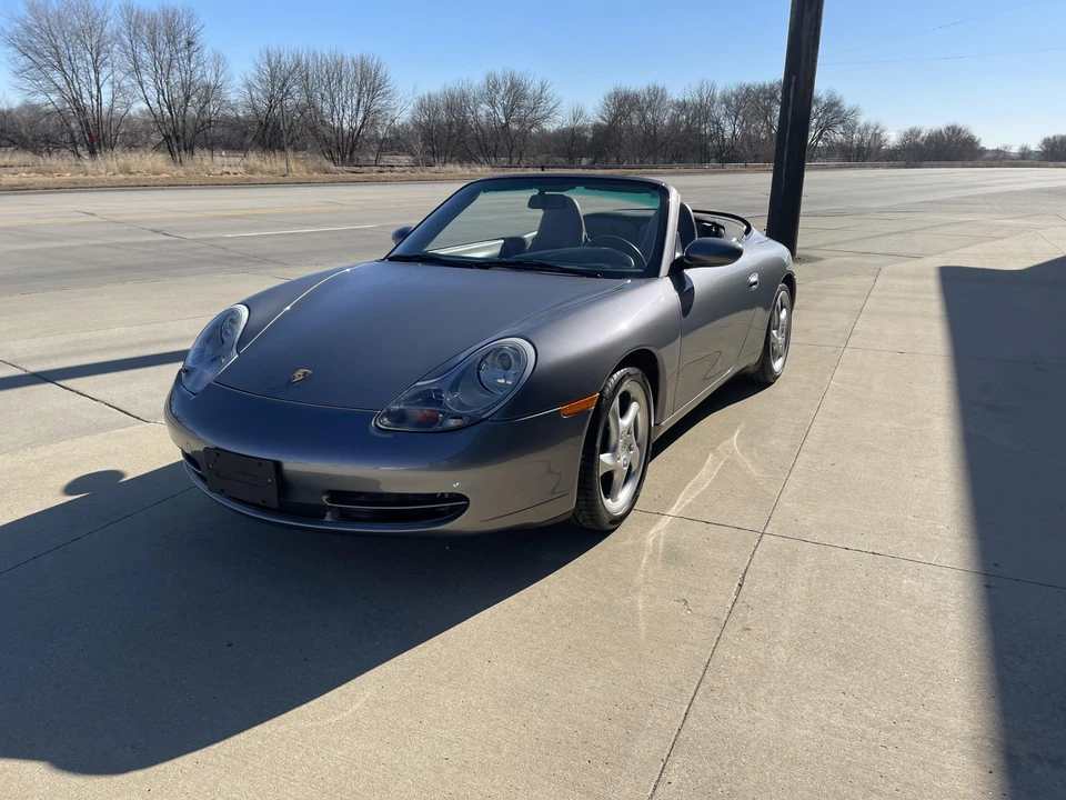 2001 Porsche 996 Carrera - Image 4 of 31