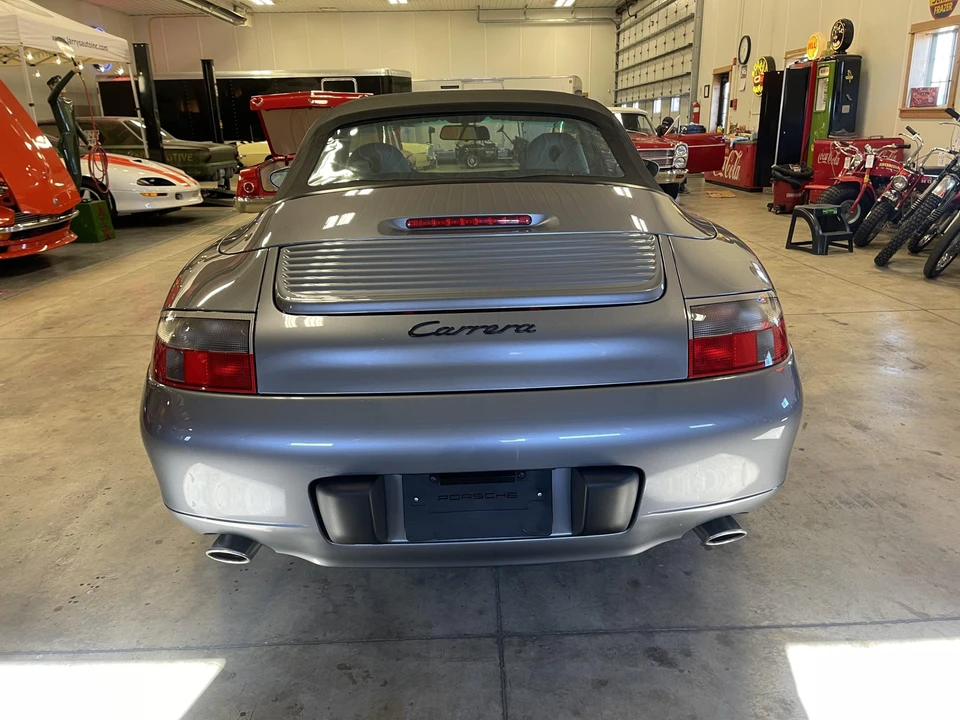 2001 Porsche 996 Carrera - Image 26 of 31