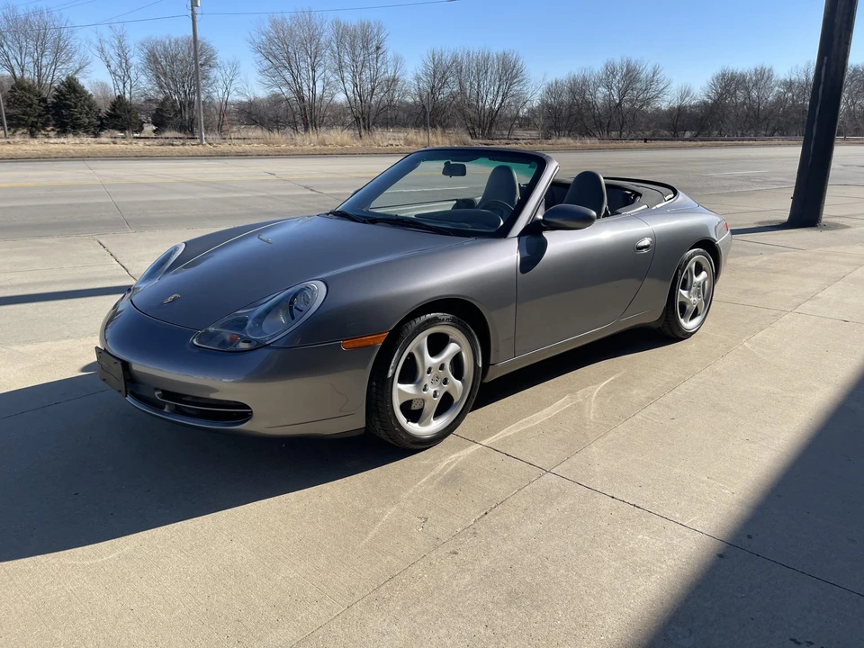 2001 Porsche 996 Carrera - Image 5 of 31