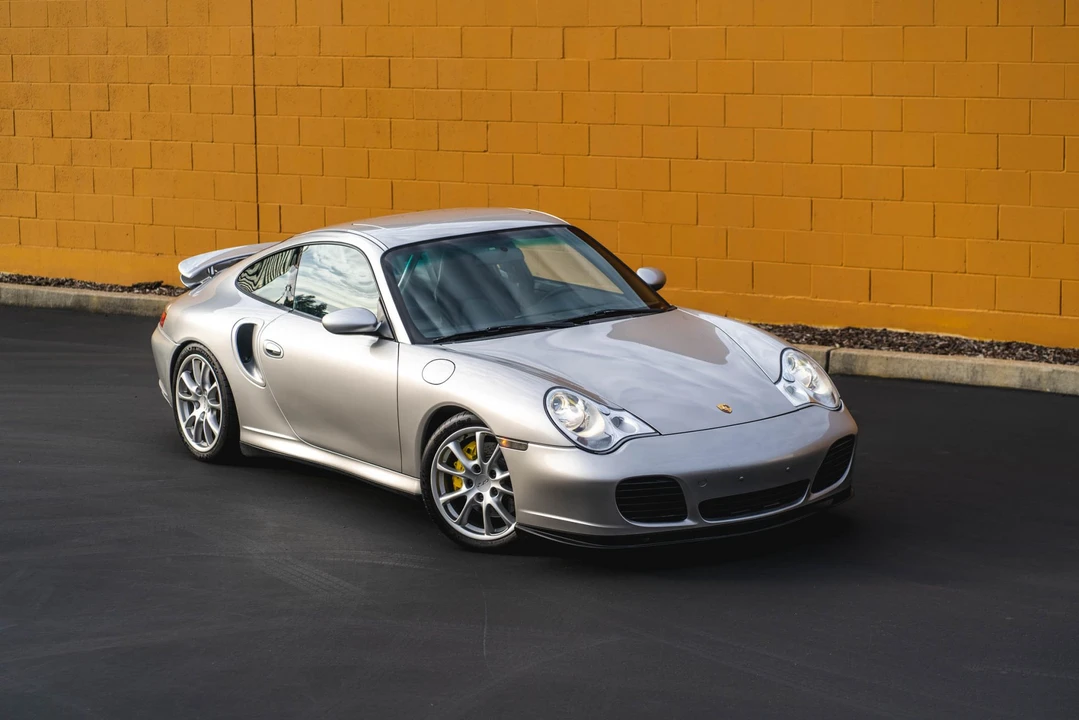 2001 Porsche 996 Turbo - Image 12 of 31