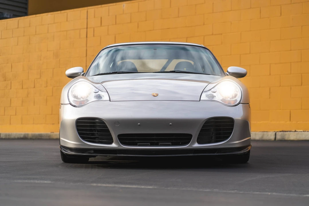 2001 Porsche 996 Turbo - Image 7 of 31