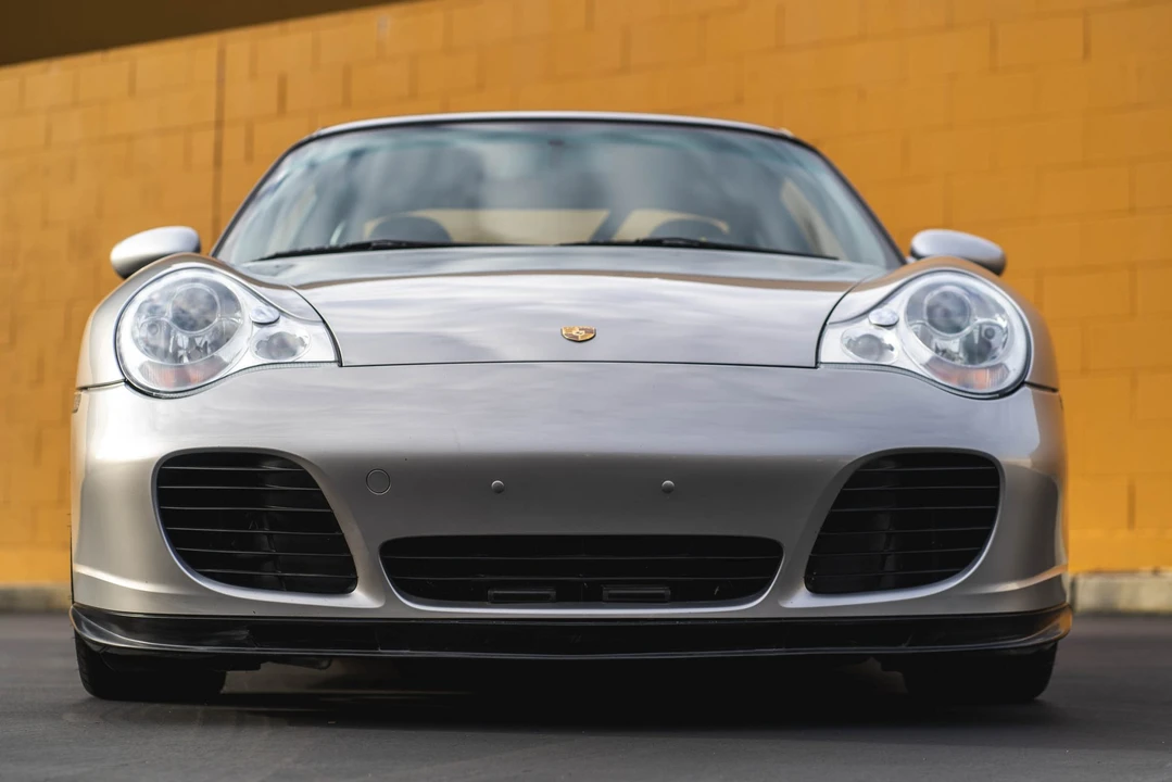 2001 Porsche 996 Turbo - Image 10 of 31