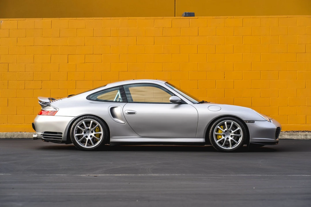 2001 Porsche 996 Turbo - Image 17 of 31