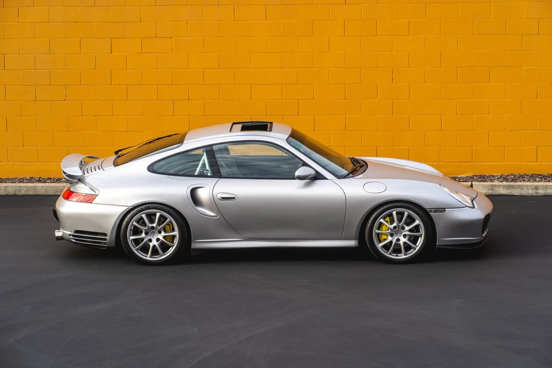 2001 Porsche 996 Turbo - Image 16 of 31