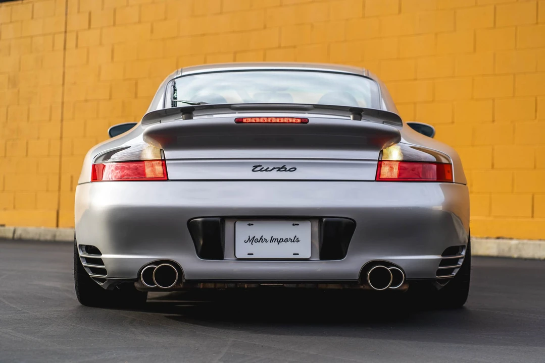 2001 Porsche 996 Turbo - Image 24 of 31